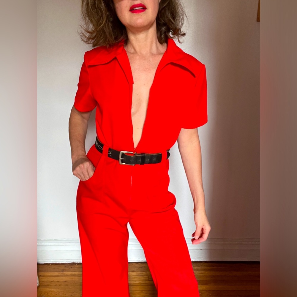 Vibrant Red Jumpsuit with Collared Neckline and Belt